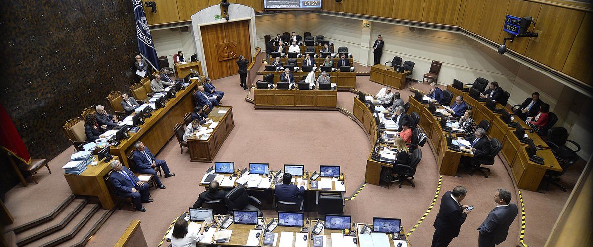 Modificación la Ley Control de Armas se analiza en Senado Asociación